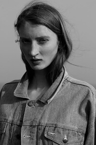 Hazel Townsend 9886_e9cc74e4-d3c6-4578-86dc-d7eba9e42f5e-682x1024.jpg