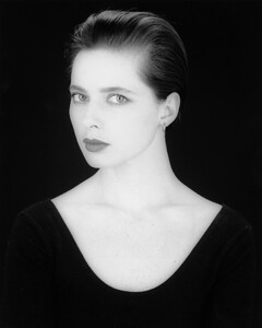 Isabella_Rossellini_Robert_Mapplethorpe_1988_02.jpg