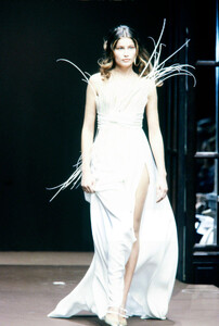 Jean-Louis-Scherrer-HC-SS-1999-1.thumb.jpg.e5da44015fdfb83fbced9cacf22a9df6.jpg