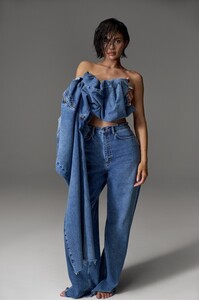 Kylie-Jenner-KHY-005-Denim-Ad05.jpg