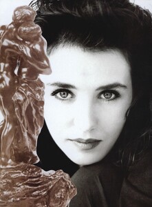 Lacombe_US_Vogue_March_1989_01.thumb.jpg.4bf9c248eef31c7e7571a5390c9a2035.jpg