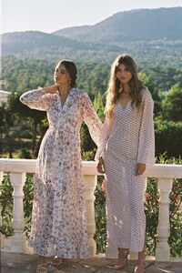 LennaMaxiDressFrenchFloral_PeachMaxiDressTulipField-kopi.jpg