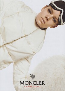 Meisel_Moncler_Fall_Winter_2010_11_02.thumb.jpg.069ffbd19d27de868ee0f6622a2f1f9d.jpg