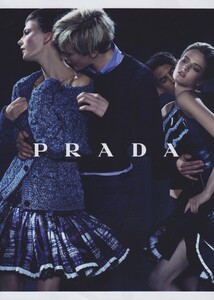 Meisel_Prada_Fall_Winter_2010_11_01.thumb.jpg.07d2ffbac861e59ff92e93164b19f87d.jpg