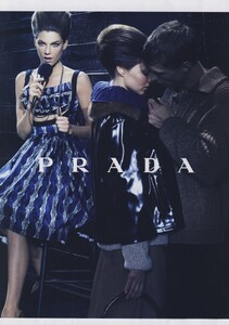 Meisel_Prada_Fall_Winter_2010_11_04.thumb.jpg.d02a16be64802fff9860d5d0cf1d9d67.jpg