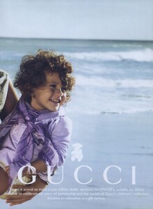 Mert__Marcus_Gucci_Children_Fall_Winter_2010_11_02.thumb.jpg.65662c261595c2c73b829eea26d588a4.jpg