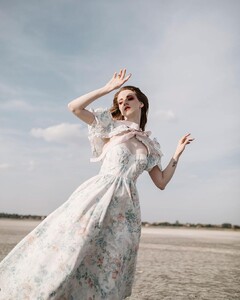 Movement (2023)Wind in hair as part of the scene effect  I am always happy to welcome wind, love this movement. We created these portraits in less than 5 minutes   Photograher - @jovanarikalo Model - @tijanaw (11).jpg