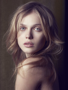 Nastya Bondarenko large-1544538775-29fe5620ac71d958e45af3d5571e6907.jpg
