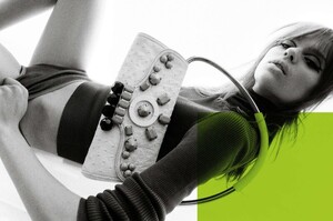 Prada-Spring-Summer-2003-Campaign20093.jpg