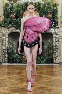 Shawna Kirkham SHAWNA_KIRKHAM_FARHAD_RE_HAUTE_COUTURE_SS20_PHOTOGENICS_1.jpeg