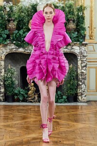 Shawna Kirkham SHAWNA_KIRKHAM_FARHAD_RE_HAUTE_COUTURE_SS20_PHOTOGENICS_2.jpeg