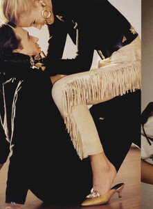 Toscani_US_Vogue_March_1989_03.thumb.jpg.9406ed44113a66a7af847a0986da1357.jpg