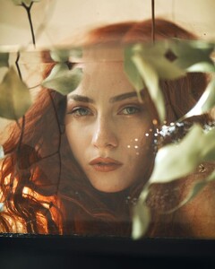 Under water  Fish tank is such a great prop! You can use it for so many projects and ideas. I imagined this project inside location with water and greens around the model. Did you use fish tank before #ShotOnCanon.jpg