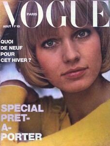 Vogue [France] (August 1973).jpg