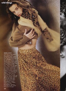 Wild_Metzner_US_Vogue_March_1989_07.thumb.jpg.fde18bafdefe91683492917e4a50f0ad.jpg