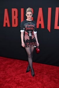 abigailpremiere170428-012.jpg