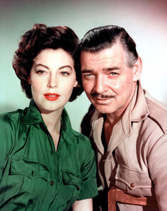 avagardner53.thumb.jpg.8bdb93dfd87a1ff544b785b81bea482c.jpg