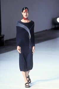 bouganims98chalayan-19.thumb.jpg.9aa428dfcd76955f39cbf1e584df7377.jpg