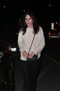 courteney-cox-night-out-at-giorgio-baldi-in-santa-monica-04-17-2024-2.jpg