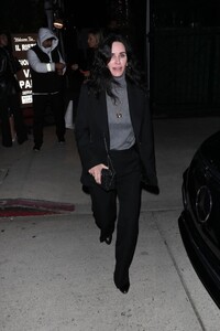 courteney-cox-out-at-giorgio-baldi-in-santa-monica-02-09-2024-0.thumb.jpg.486e3c83390f124ddc3383221ce58865.jpg