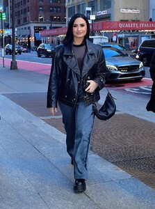 demi-lovato-at-nobu-in-new-york-04-07-2024-0.jpg