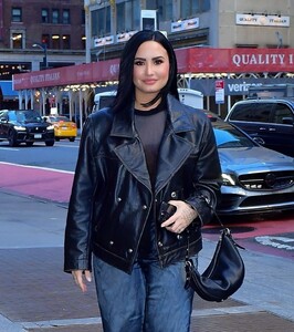 demi-lovato-at-nobu-in-new-york-04-07-2024-2.jpg