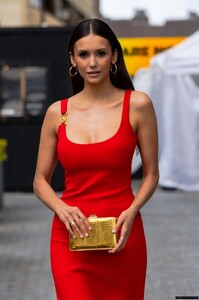 dobrev-nina_com004.jpg