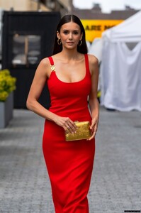 dobrev-nina_com007.jpg