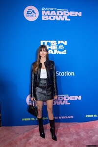 dobrev-nina_com_0005~62.jpg