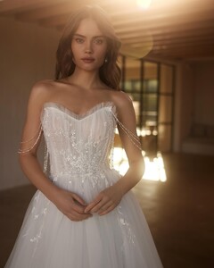 elenamorar_official_433865475_18409846660068863_5879672779278326710_n.jpg