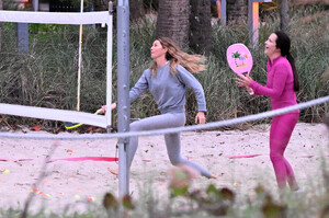 gisele and vivian in miami january 17 2024 13.jpeg