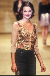 guiness s00blumarine-3b.jpg