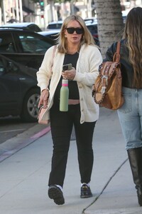 hilary-duff-out-in-west-hollywood-03-08-2024-4.jpg