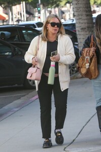 hilary-duff-out-in-west-hollywood-03-08-2024-5.jpg