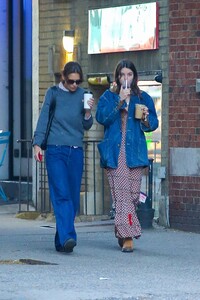 katie-holmes-and-suri-cruise-out-in-nyc-04-22-2024-1.jpg