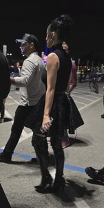 katy-perry-arrives-to-madonna-s-celeb-filled-show-in-los-angeles-03-11-2024-3.thumb.jpg.d998bbed0875ff75b519c8c76a70c7fb.jpg