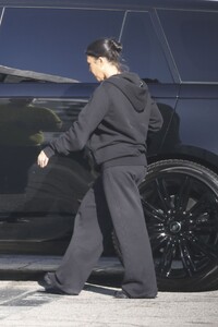 kourtney-kardashian-in-all-black-ensemble-in-la-03-11-2024-4.jpg