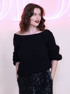 laetitia-casta-at-dior-fall-2024-fashion-show-in-new-york-04-15-2024-3.jpg