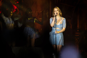 lana-coachella-day1-01.jpg