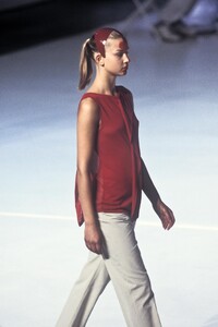 lanais98chalayan-40.thumb.jpg.476b4f266ce24115b5b92392070a0c81.jpg