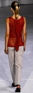 lanais98chalayan-v21d.thumb.jpg.04de627e5e5641e9890e1baefcfb26a6.jpg