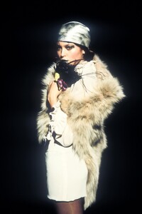 libbyf00isabelMarant-8b.thumb.jpg.5ae19747386944093ba54e89ca9f803e.jpg