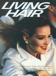 living_hair_01.thumb.jpg.87ee84c8c2e84144652e128a3bc37867.jpg