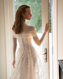 malki_amar_bridal_435246290_986584299704102_2731088976337626402_n.jpg