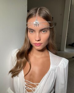 michal_achdut_makeup_363516327_1289583704985473_1817156546021657896_n.jpg