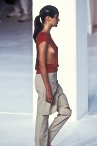 missyR  s98chalayan-39.jpg