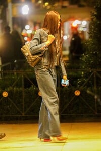 naomi-campbell-arriving-back-at-her-hotel-in-nyc-03-11-2024-6.jpg