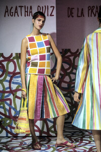 nuria s02agathaRuiz-2r.jpg