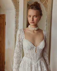 oshratmishal.bridal_431545422_18420059788061293_8282462512737526833_n.jpg