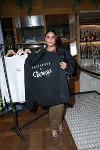 pregnant-vanessa-hudgens-at-allsaints-x-calliwater-capsule-collection-launch-in-los-angeles-10-04-2024-0.jpg